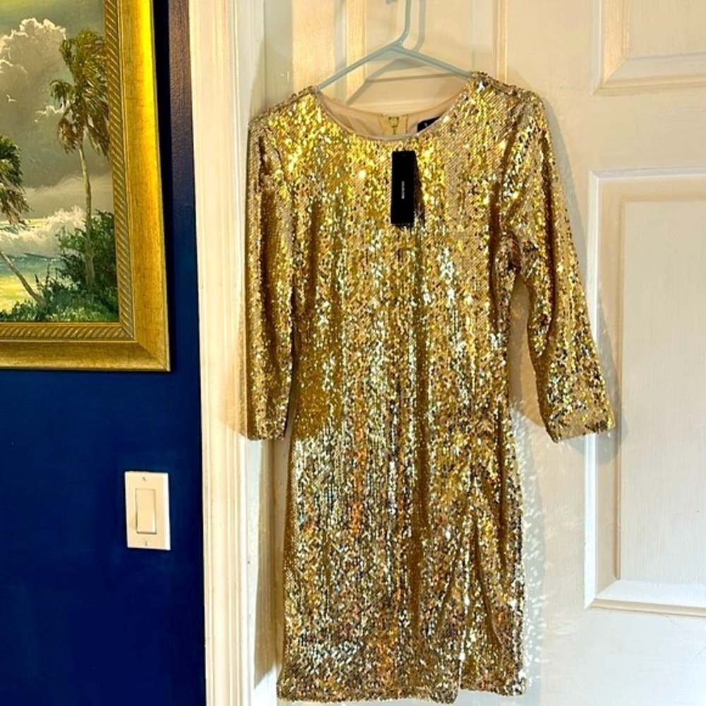 NWT Women’s Lulu’s Gold Sequined Mini Dress Size Small - Picture 1 of 9